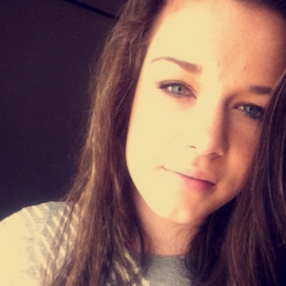 Meet your Posher, Sonya - Picture 1 of 1